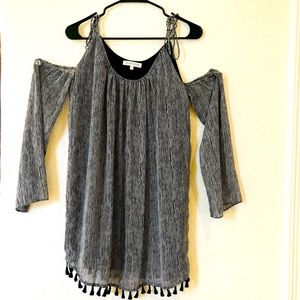 HEARTLOOM Flowy Summer Dress Size Small (runs a little big)